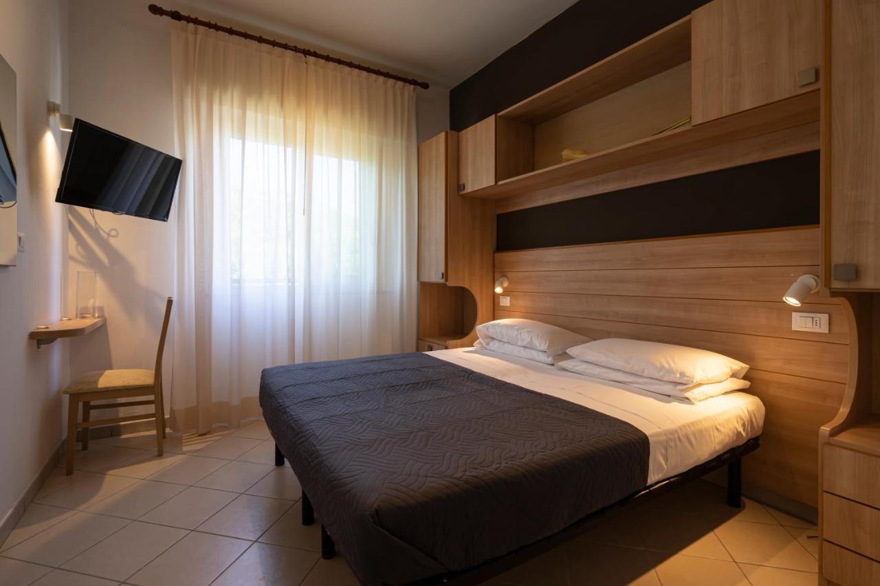 Hotel Mocambo Riccione Esterno foto