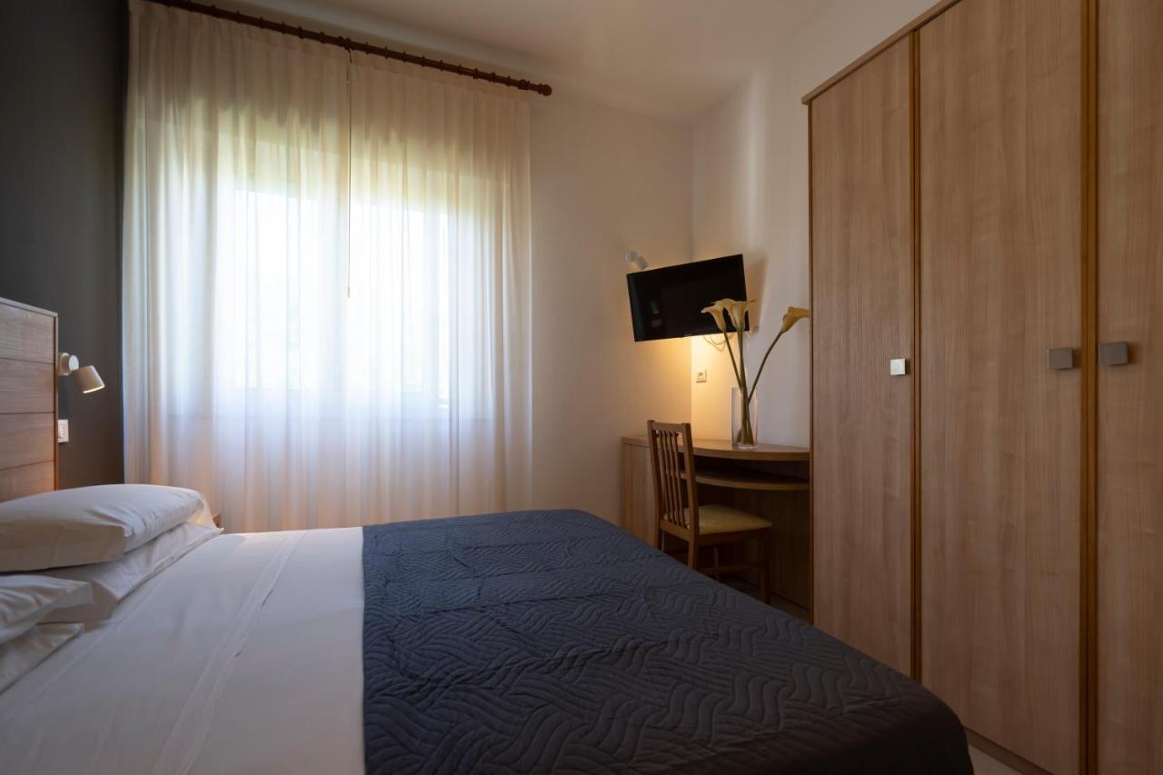 Hotel Mocambo Riccione Esterno foto