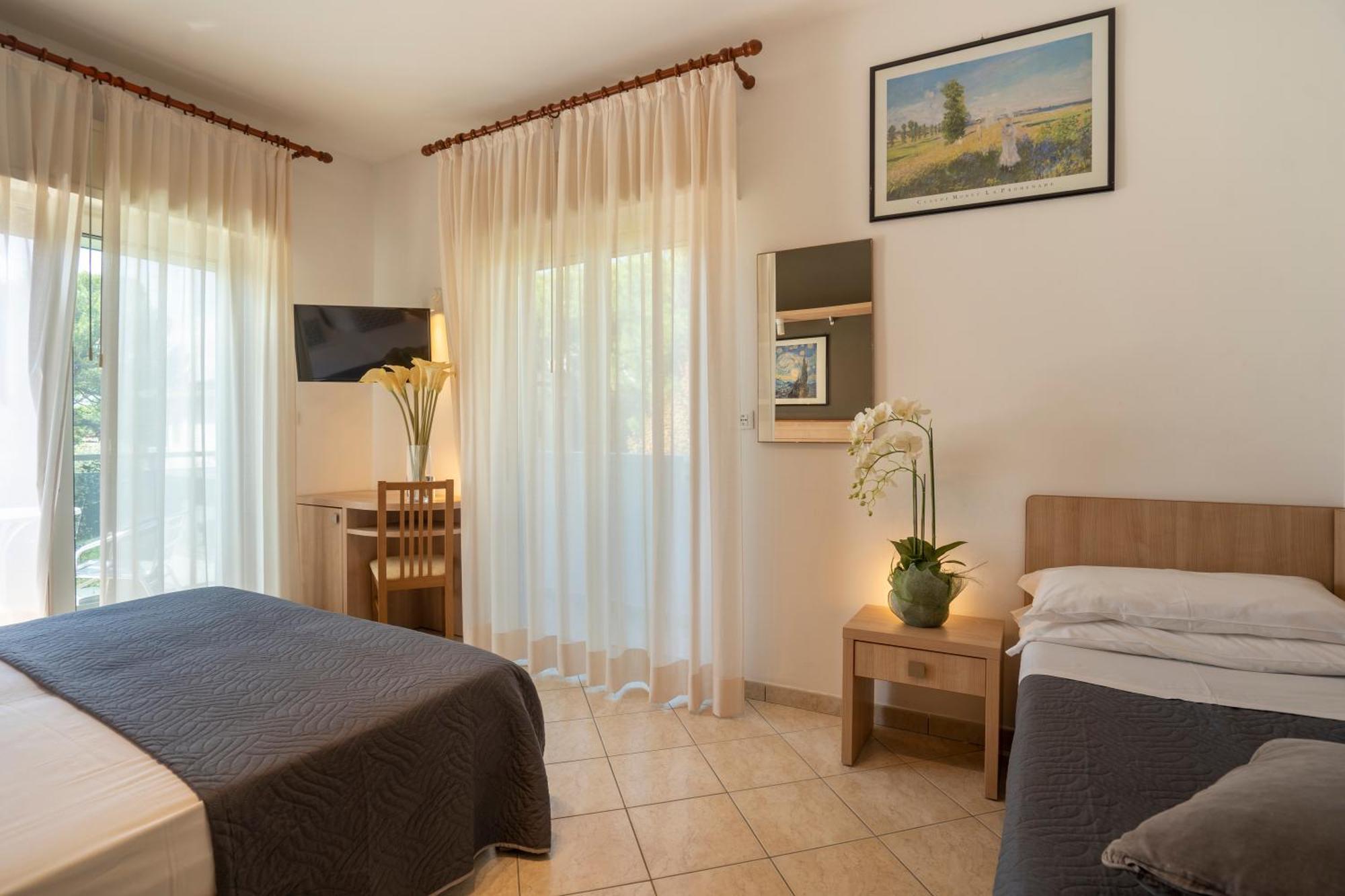 Hotel Mocambo Riccione Esterno foto